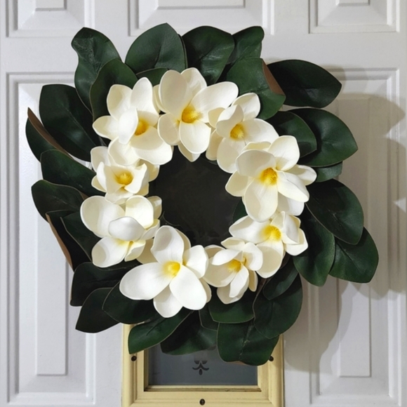 New Magnolia Wreath with Wreath Hanger - Picture 8 of 15